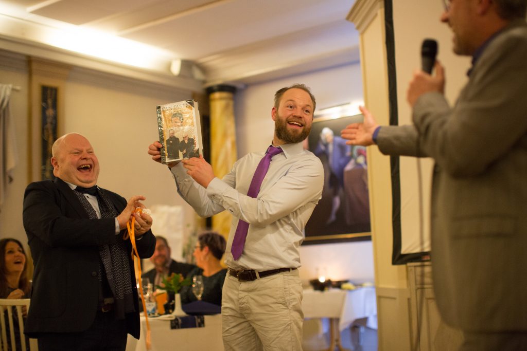 Försäljningschef Patrik Jonsson och vd Lars Bergholm vid firandet av Bergholms 25-års jubileum. Foto: John Persson